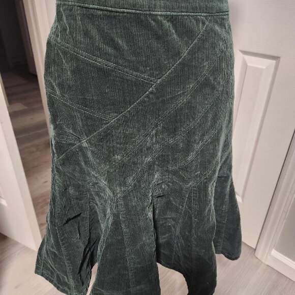 Anthropologie Fei Corduroy Flare Ruffle Skirt Sz 8 in Green - Picture 4 of 8